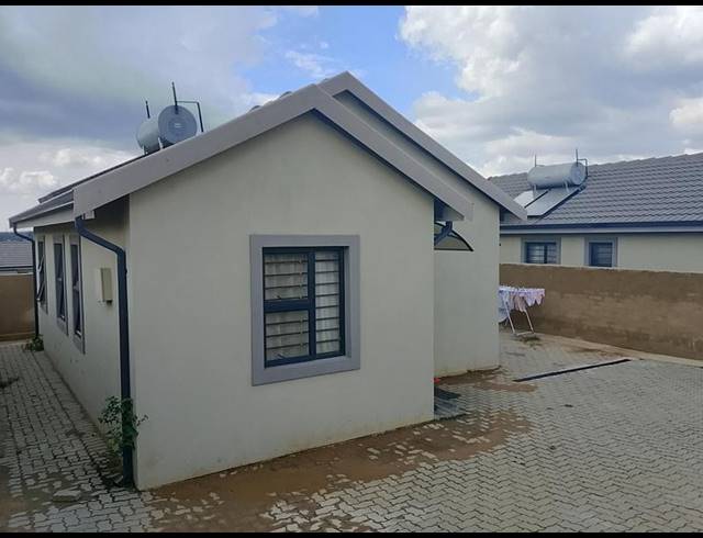 3 BEDROOM PROPERTY TO RENT IN KAYA SAND